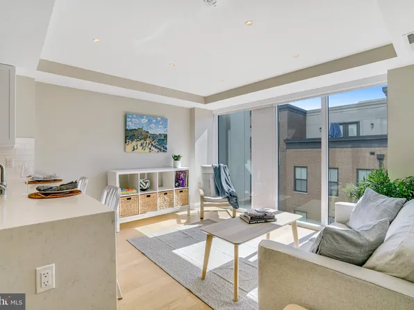 925 N Fairfax St Unit 307, Alexandria, VA 22314