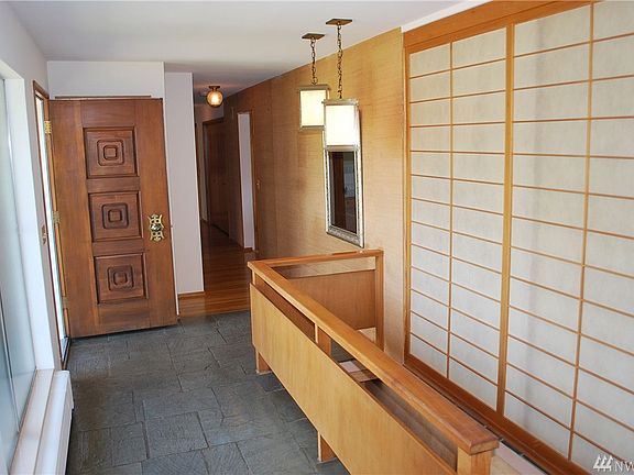 3rd image of 12125 SE 22nd St