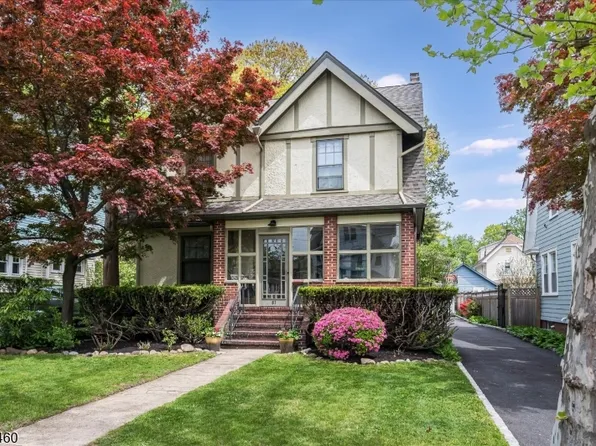 81 Evergreen Ave, Bloomfield Twp., NJ 07003
