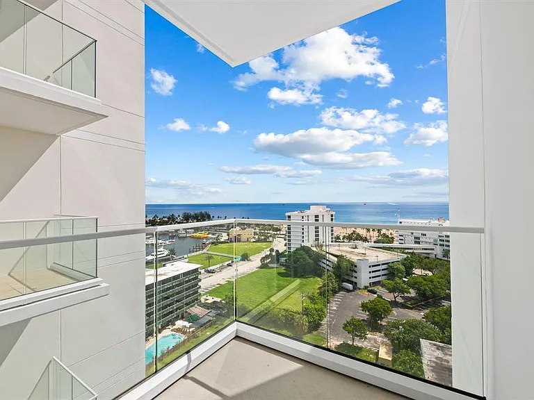 3055 Harbor Dr #1603 — Photo 29