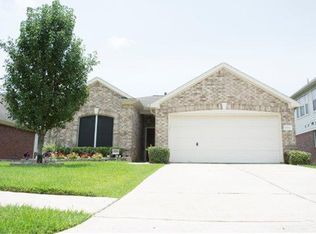 10414 Tree Hollow Cir, La Porte, TX 77571