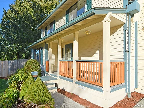 2nd image of 1912 NW Circle Dr N