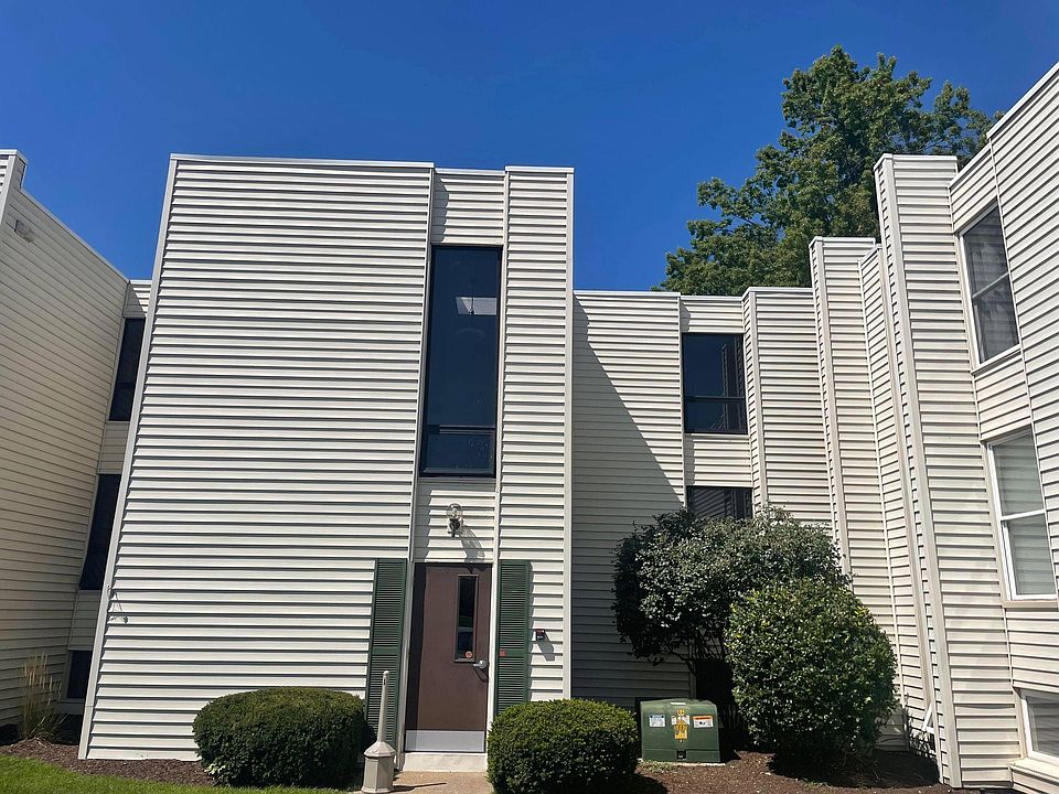 1st image of 1675 Cedarwood Dr APT I
