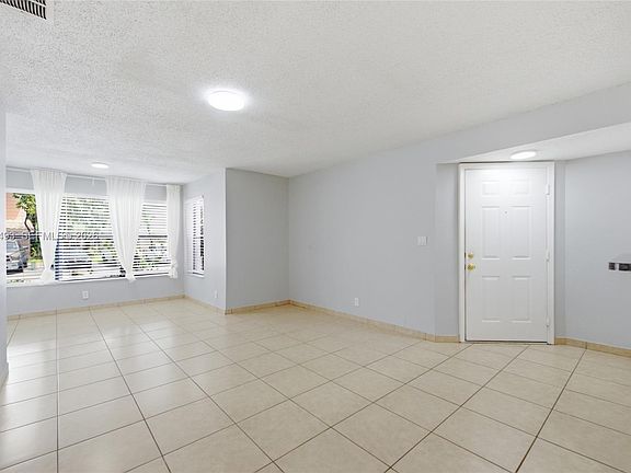 4th image of 2846 S University Dr APT 4104