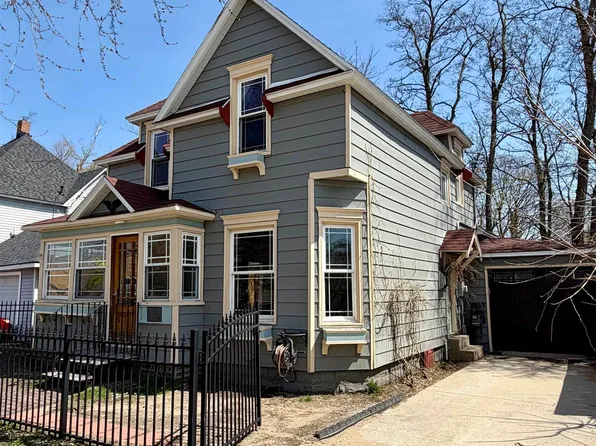 803 Cass St, Traverse City, MI 49684