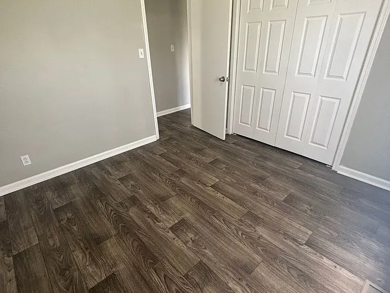 1237 Kendall Dr — Photo 15