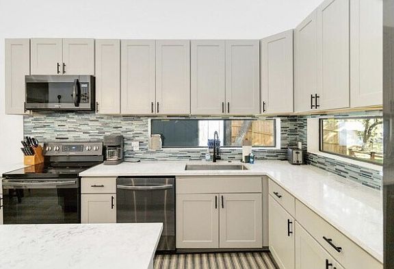 4th image of 1540 Westview Court Dr