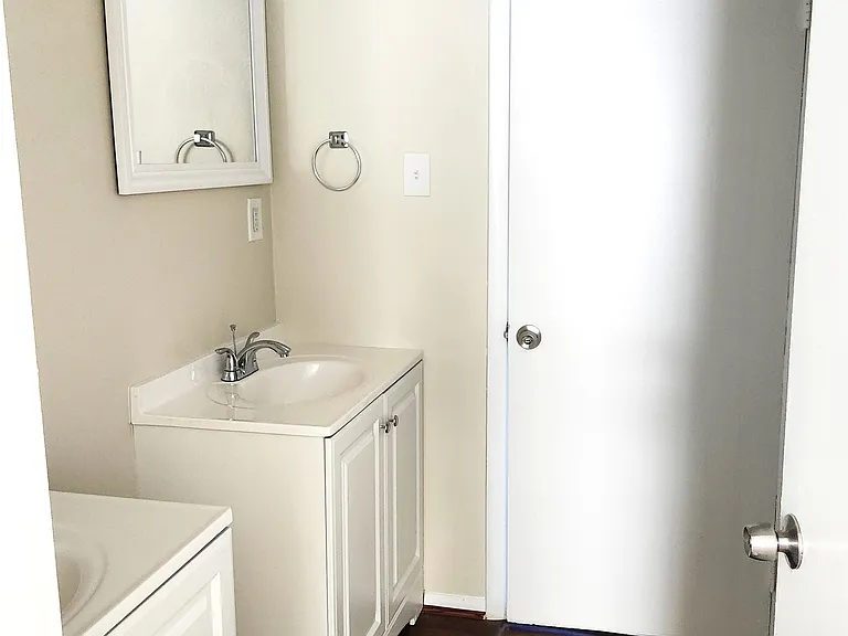 Main bathroom