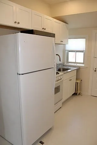 1 bed, 1.0 bath, 450 sqft, $1,950 — Photo 3