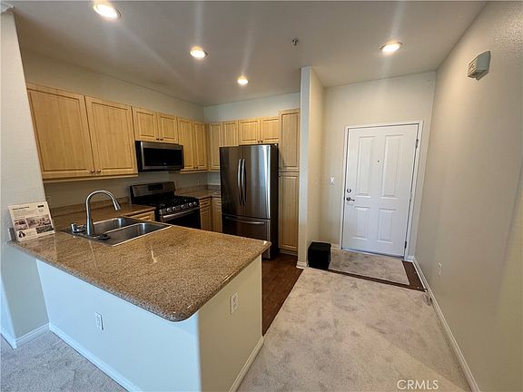 5th image of 3458 Watermarke Pl