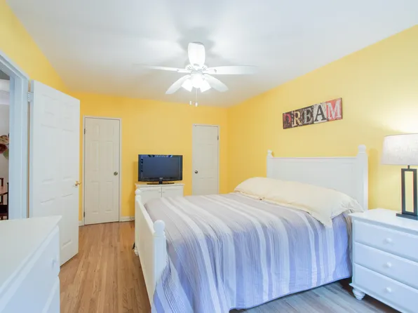 7423 Ridge Boulevard image 13 of 25