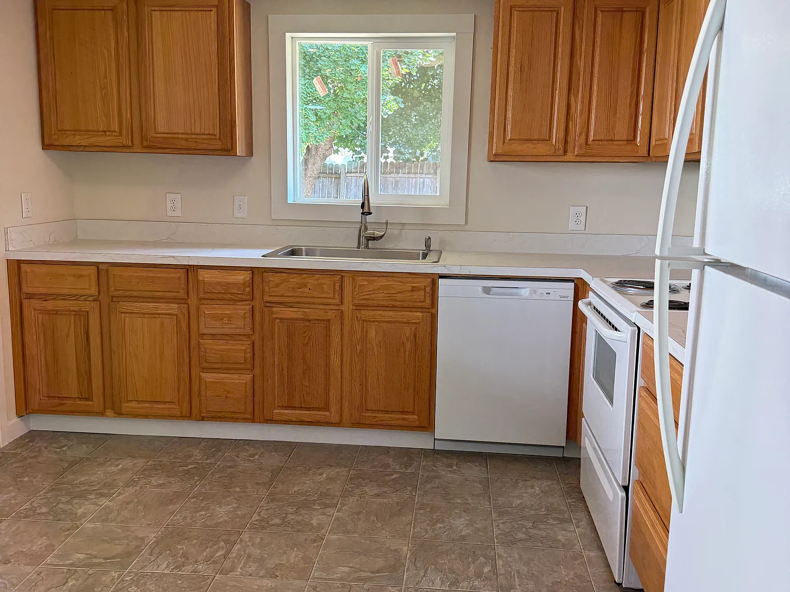 806 N 6th St — Photo 3