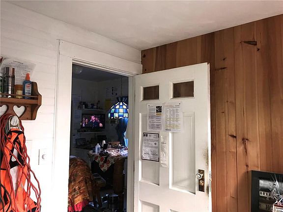 4th image of 514 Woodbine Ave