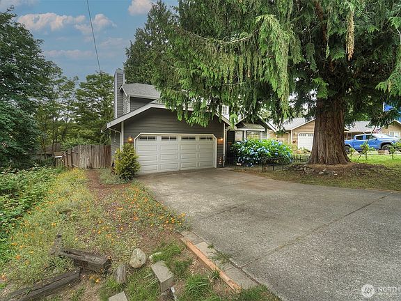 4th image of 22035 Sea Vista NE