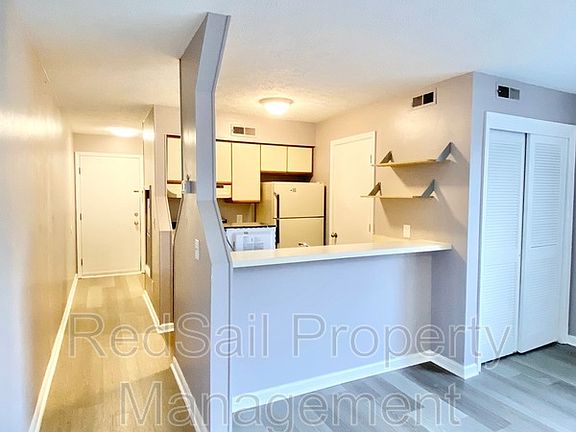 2nd image of 15 Cape Dorey Dr