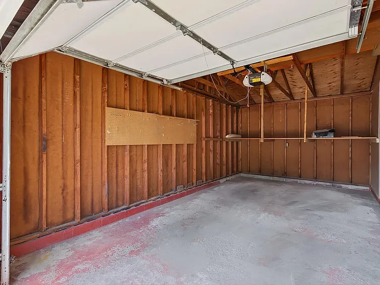 1349 Easter Ln — Photo 29