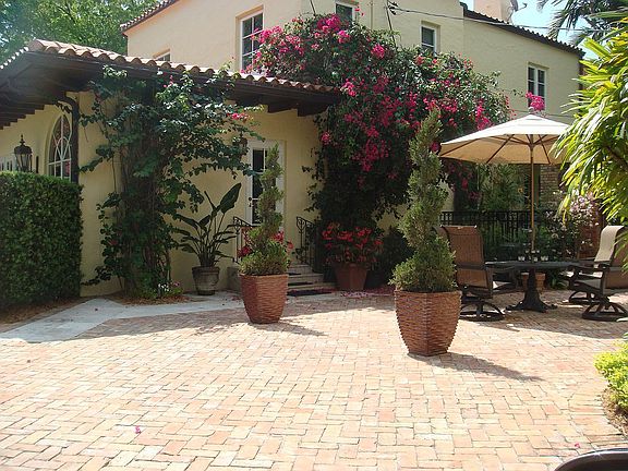 5th image of 5004 Alhambra Cir
