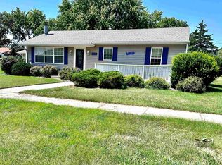 125 N 4th St, Moville, IA 51039