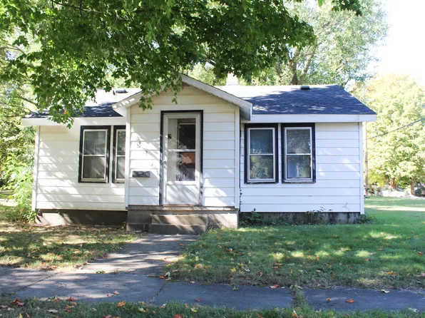 520 Hamilton Ave, Bangor, MI 49013
