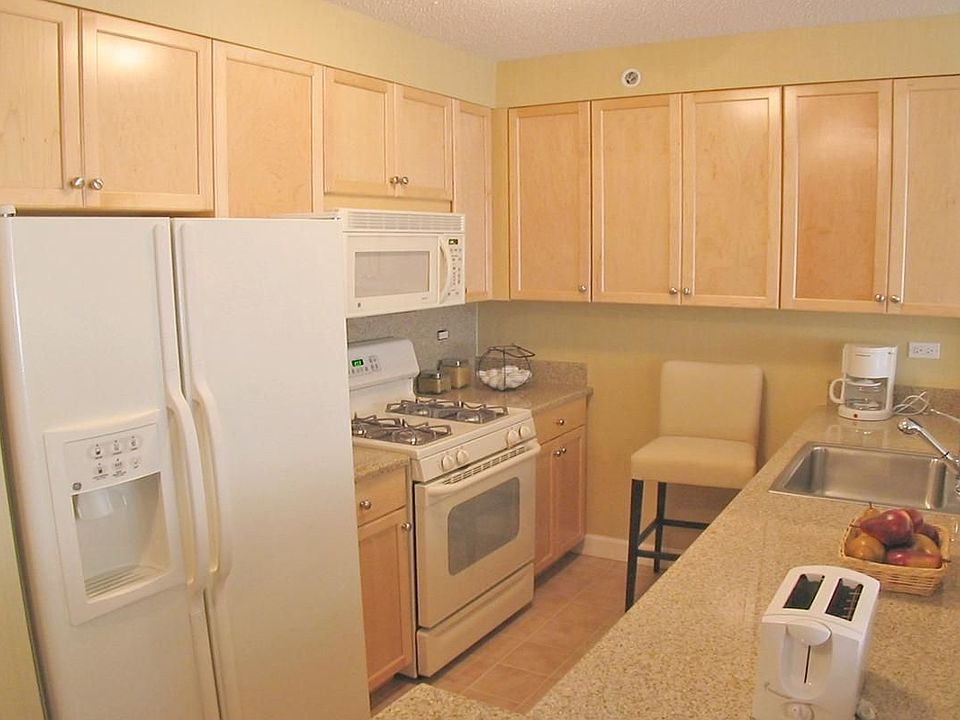 1st image of 333 E 102nd St APT 711