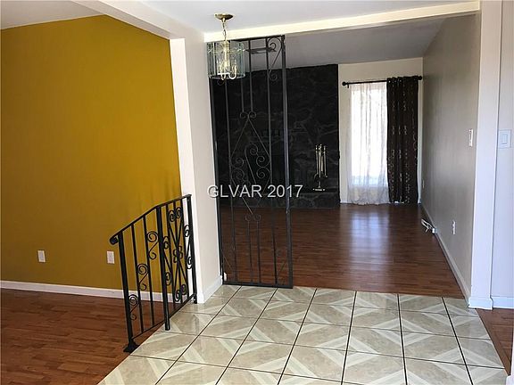 4th image of 1317 Winwood St