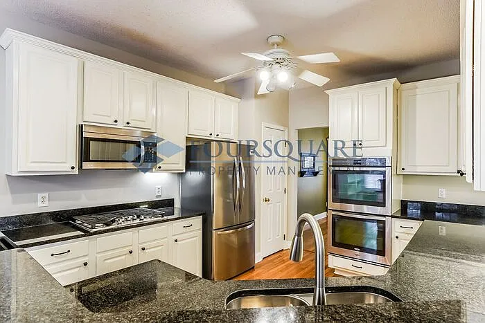3135 Lariat Ridge Dr — Photo 18