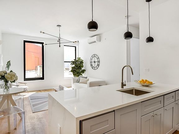 3rd image of 336 Flatbush Ave #4