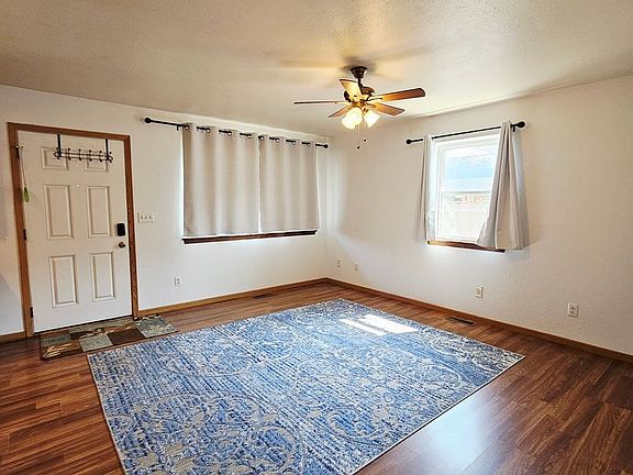 3rd image of 235 Lindbergh Ave