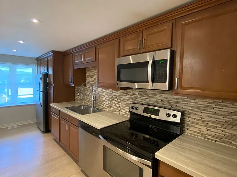 115 Main St S #21 — Photo 3