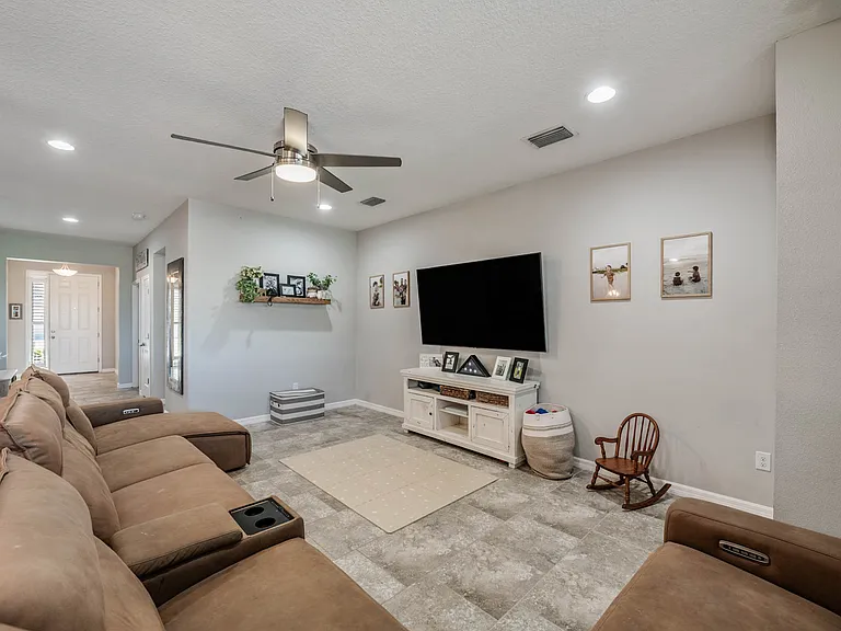 6420 Triton Ln — Photo 5