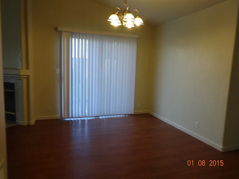 954 Crisp Dr — Photo 3
