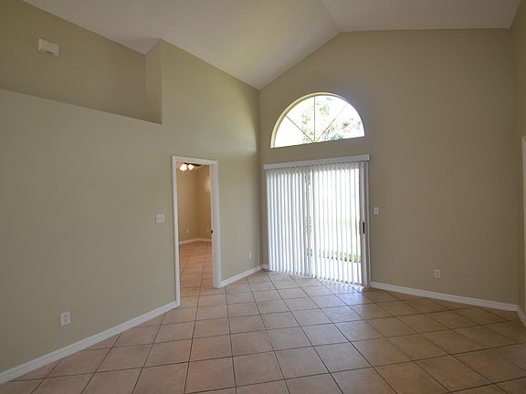 5th image of 1407 Sierra Cir