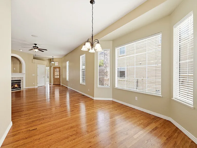 608 Crosswind Point — Photo 7