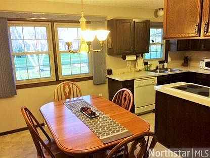 2nd image of 1709 Jackson Ct