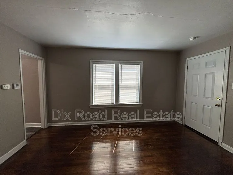 233 Niagara Ave #RIGHT — Photo 5