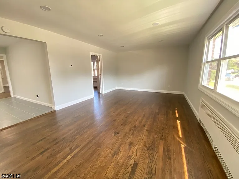 905 Sanford Ave #2 — Photo 5