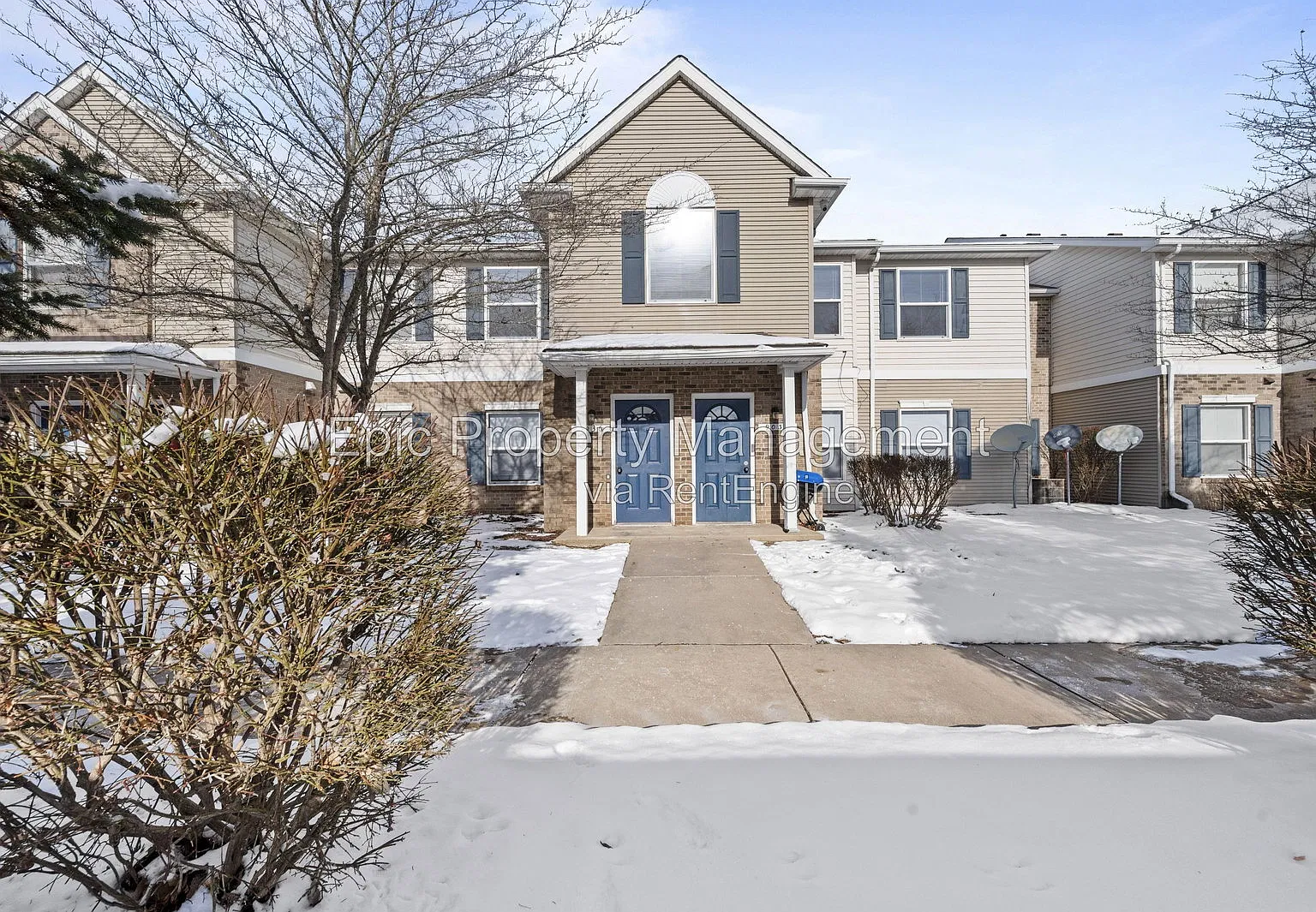 3 bed, 2.0 bath, $2,045 — Photo 1
