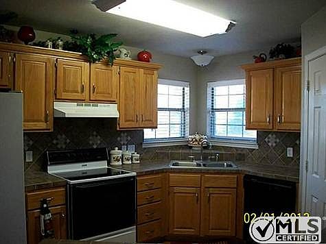 4th image of 3655 Brownwood Dr