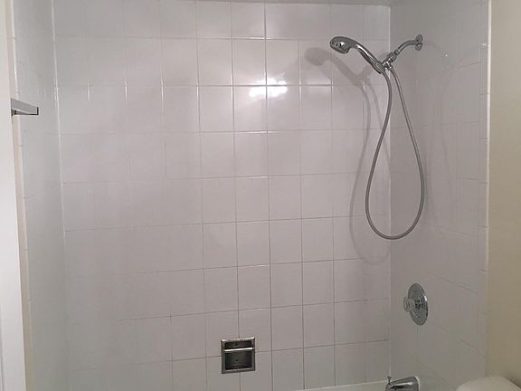5th image of 5728 128th St Floor 1