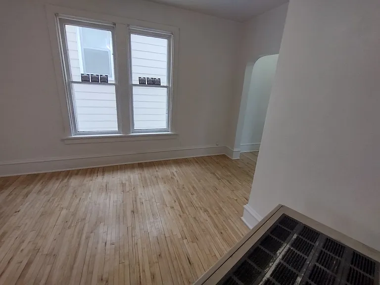2013-2015 John Ave — Photo 16