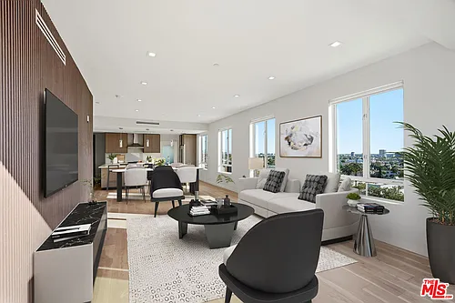 1006 Hancock Ave #PENTHOUSE Photo 1
