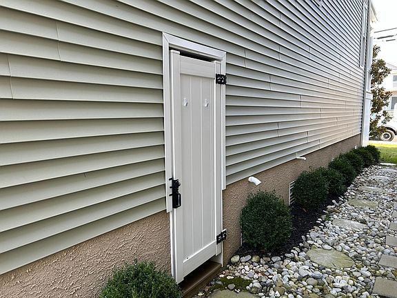 4th image of 3308 West Ave #C1