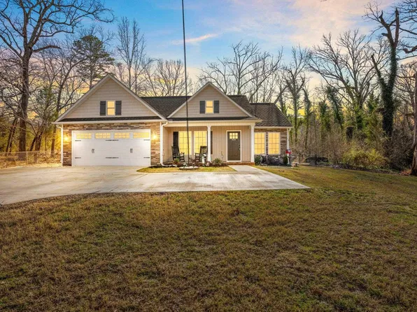 454 Dogwood Club Rd, Spartanburg, SC 29302