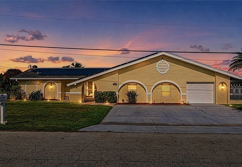 2507 Lakeview Dr