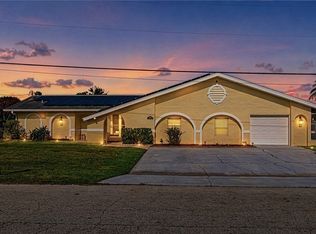 2507 Lakeview Dr, Lehigh Acres, FL 33936