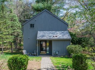 7 Gray Pine Cmn #7, Avon, CT 06001