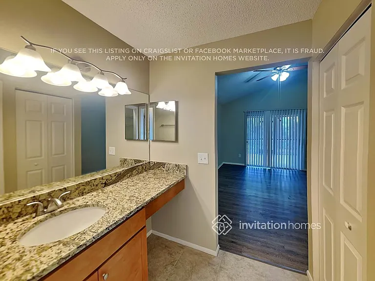 176 Edgewater Cir — Photo 16