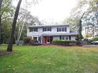 49 Half Hollow Rd, Commack, NY 11725