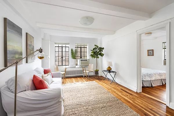 1st image of 5 Tudor City Pl APT 1004