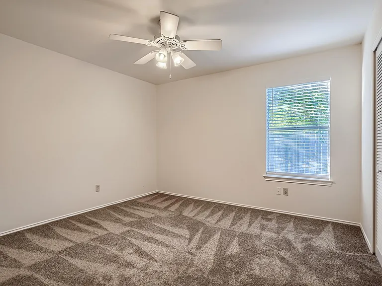 5937 NW Kevin Kelly Pl — Photo 9